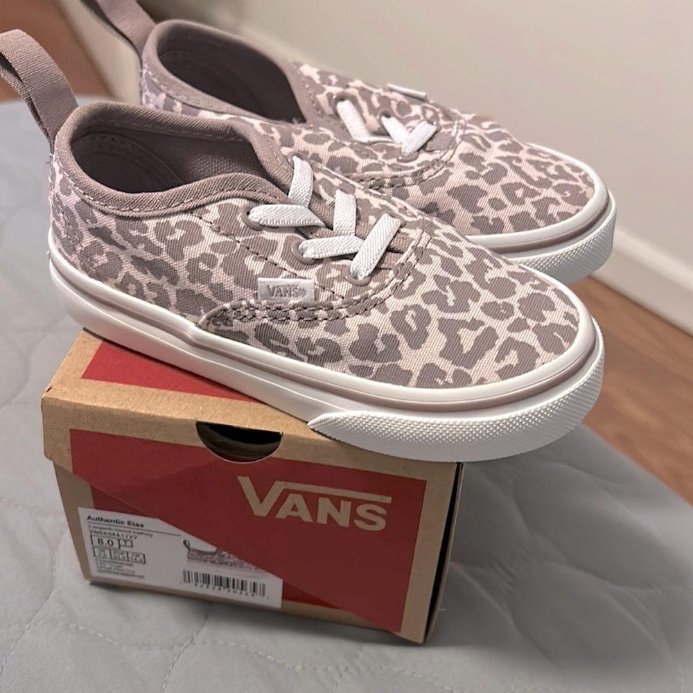 Toddler Girls Vans slip-ons